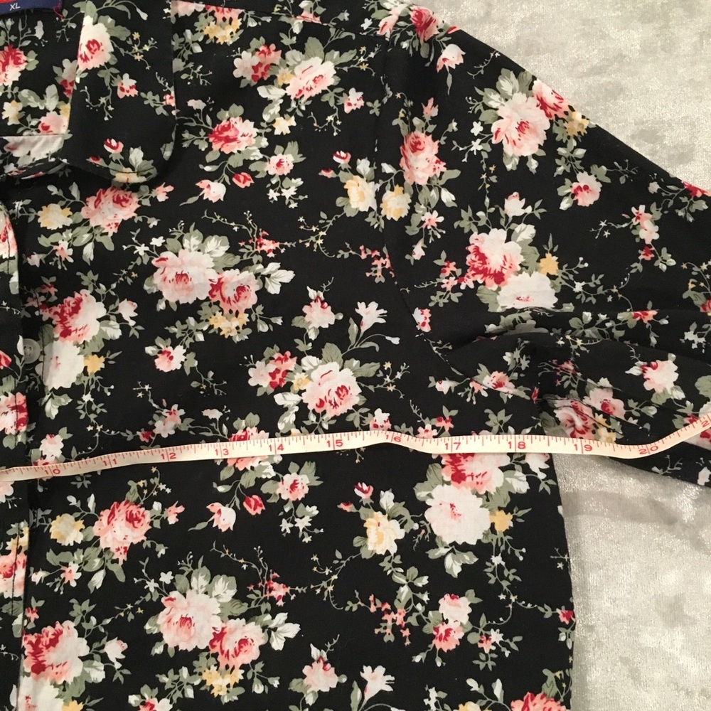 Shirt with flower print